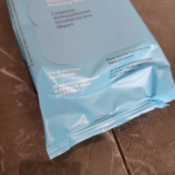 MICELLAR Makeup  Removing Wipes - Picture 2 of 3